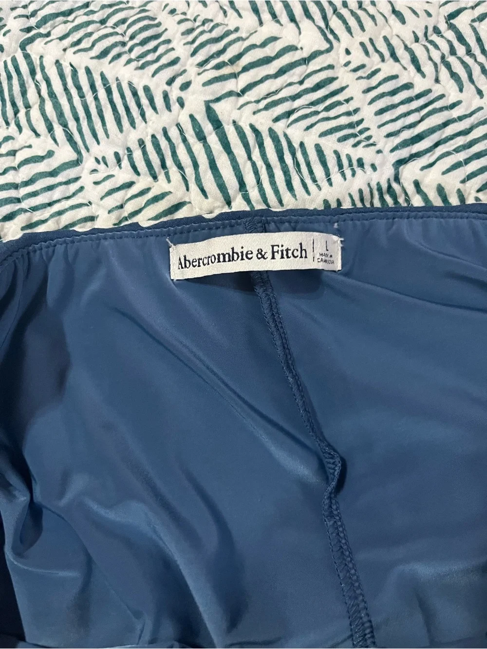 Abercrombie & Fitch Navy and White Polka Dot Mini Skort - Picture 5 of 5